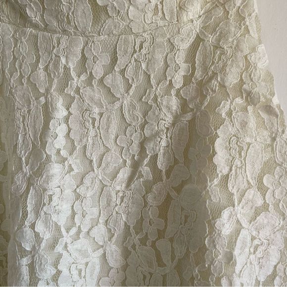 Red Clover White Lace Strapless Short Mini Skater Dress - Picture 3 of 5